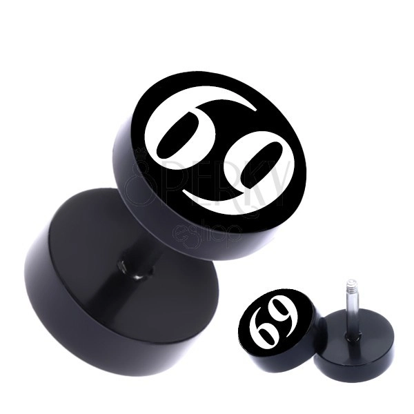 Črn okrogel vstavek za uho z napisom "69", narejen iz jekla