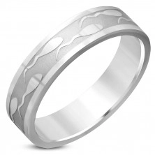 Jeklen prstan – bleščeča površina, vrezan motiv paglavcev, 6 mm