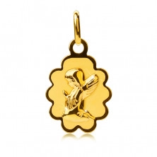 Zlat 585 obesek - ploščica z rebrastimi robovi in angelom, ki kleči