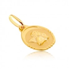 Zlat 585 obesek - ovalna ploščica z debelušnim angelom