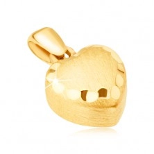 Zlat obesek - pravilno 3D srce, satenasta površina, okrasne vdolbine