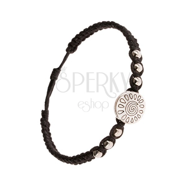 Črna pletena zapestnica, ploščica s spiralo in solzicami, sijoče perlice