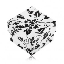 Črno-bela darilna škatlica za prstan z motivom cvetov