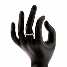 Srebrn prstan 925 v bakreni barvi, diamantni izrezi, prozorni cirkoni