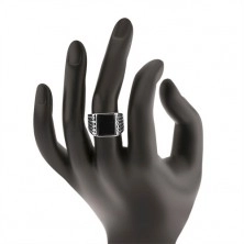 Srebrn prstan 925, kraka z zarezami, črn glaziran pravokotnik