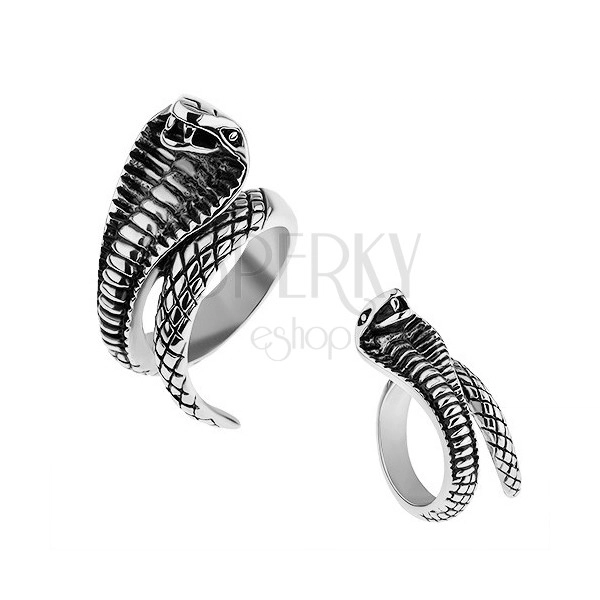 Jeklen prstan srebrne barve, izstopajoča patinirana kobra