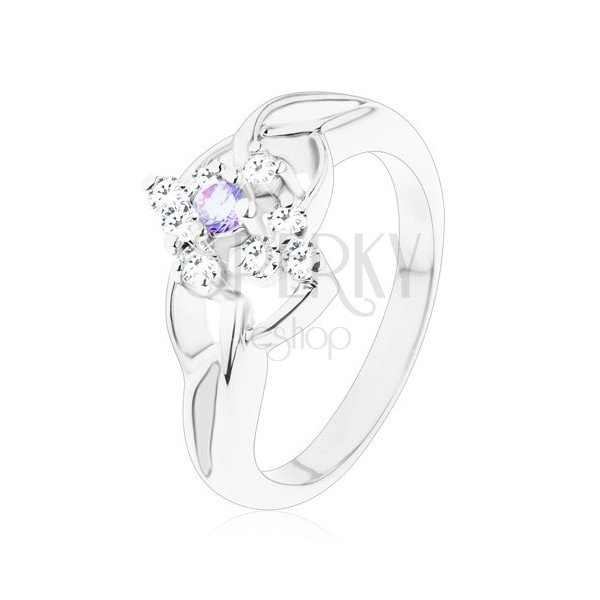 Bleščeč prstan srebrne barve, asimetrična kraka, svetlo vijoličen cirkon