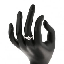 Zaročni prstan, srebro 925, razdvojena kraka, cirkonski liniji, okrogel cirkon