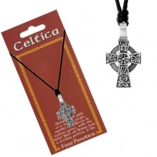 Ogrlica s črno vrvico in patiniranim obeskom, keltski križ