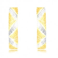 Uhani iz kombinacije 14-k zlata – cikcakaste linije in linije iz belega zlata, peskana površina