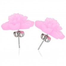 Jekleni uhani – cvet iz smole rožnate barve z mavričnim leskom