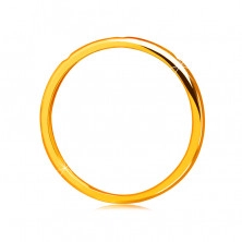 Briljantni obroček iz 14K rumenega zlata - okrogli prozorni diamanti, gladka površina