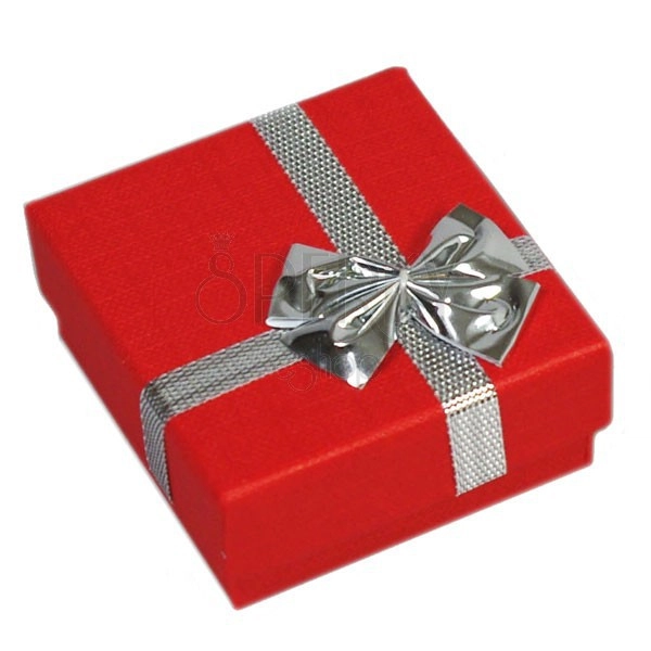 Darilna škatlica za prstane - rdeče barve, pentlja srebrne barve