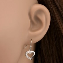 Srebrni viseči uhani - kamenčki na polovici srca