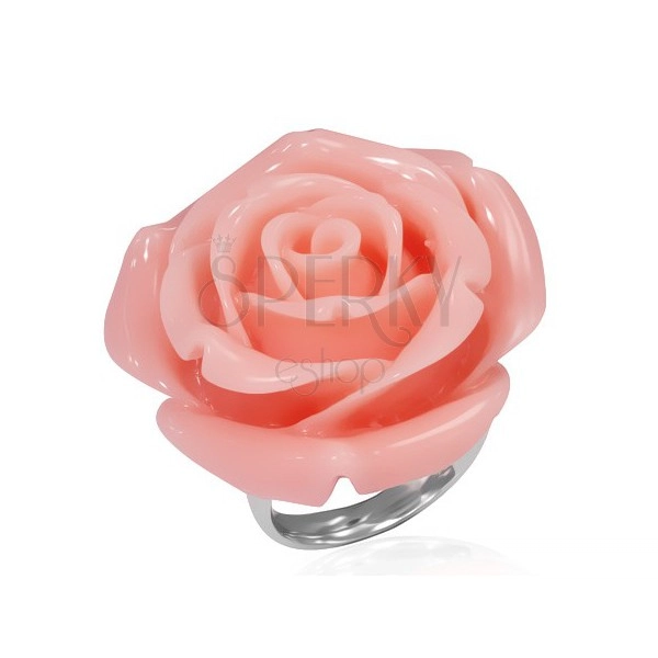 Prstan iz jekla - cvetoča cvetlica roza barve iz plastike